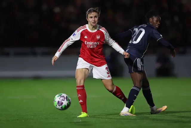 Wubben Moy clears the ball