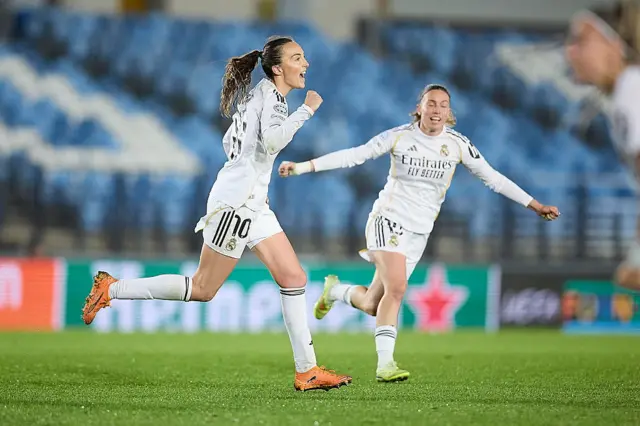 Weir celebrates her goal v Paris