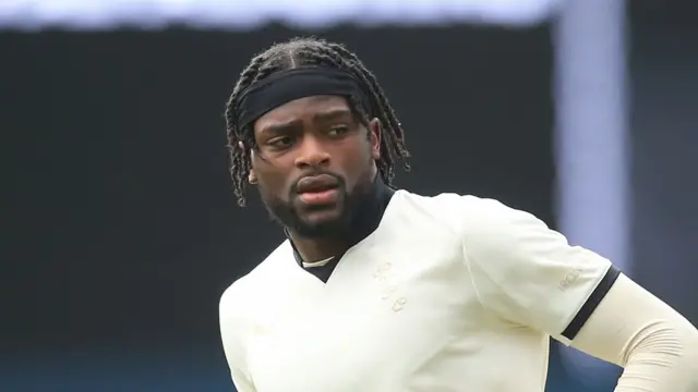 Dajaune Brown playing for Port Vale