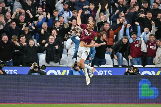 Tomas Soucek celebrates