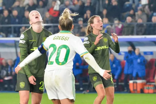 PLayers react with disappointment at full time