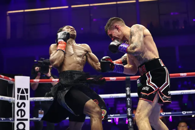 Noakes lands on Mason