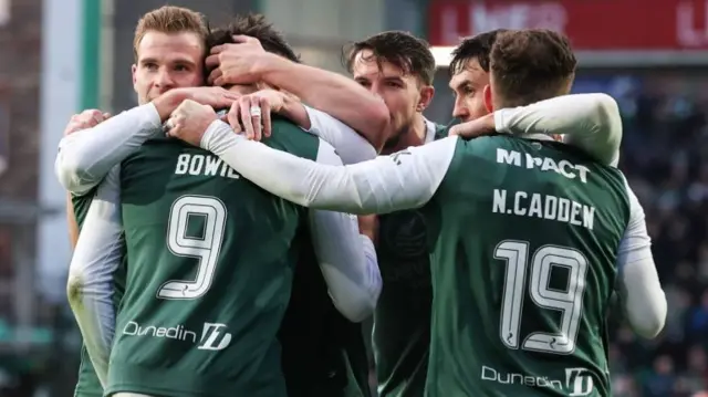 Hibs players celebrate