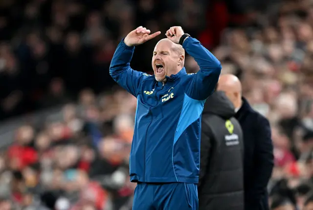 Sean Dyche reacts