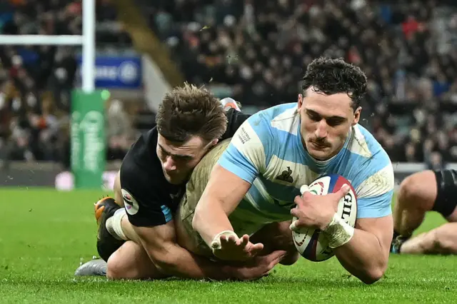 Argentina score a try