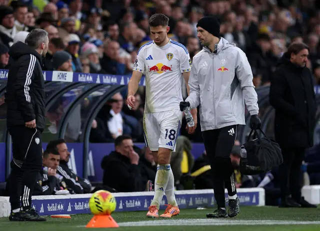 Anton Stach of Leeds United walks off the pitch after an injury during the Premier League match between Leeds United and Aston Villa at Elland Road on November 23, 2025 in Leeds, England.