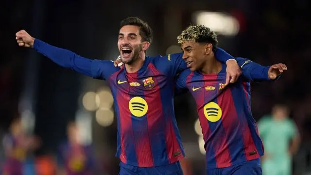 Ferran Torres and Lamine Yamal celebrating