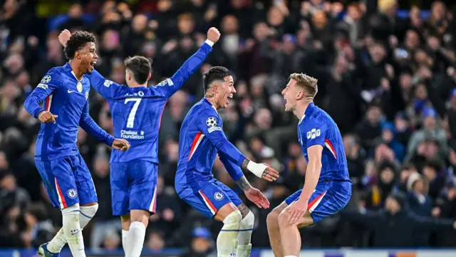 Liam Delap of Chelsea celebrates with his team-mates