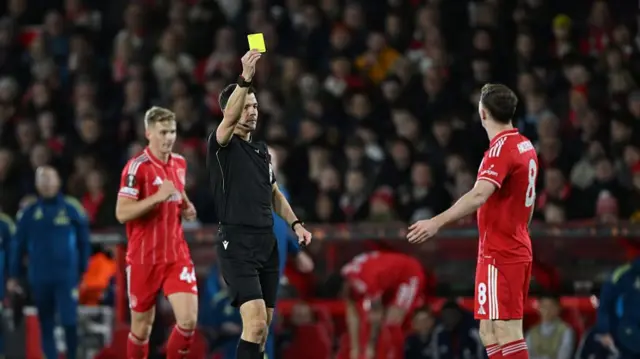 Elliot Anderson gets a yellow card