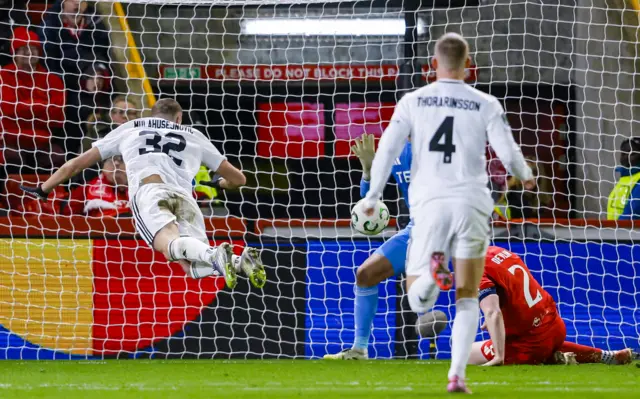 Nardin Mulahusejnović heads Noah level