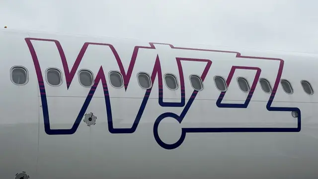 The exterior of a Wizz Air plane