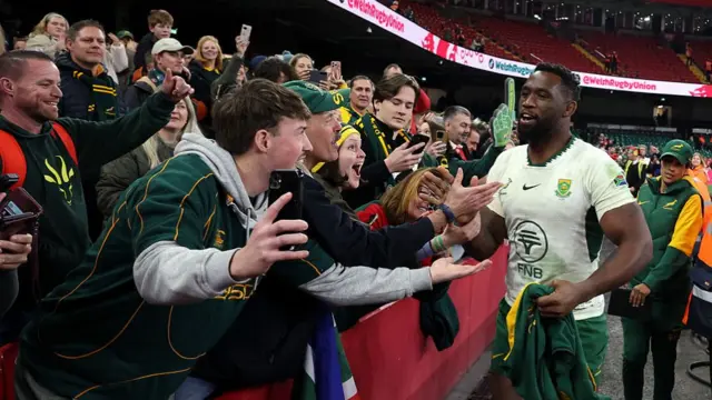 Siya Kolisi with South African fans