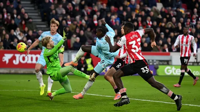 Axel Tuanzebe of Burnley misses a chance