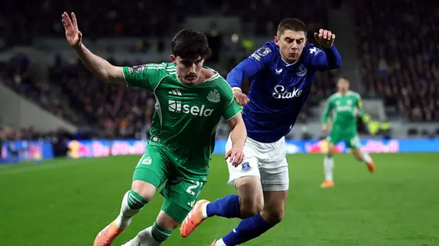 Everton v Newcastle action