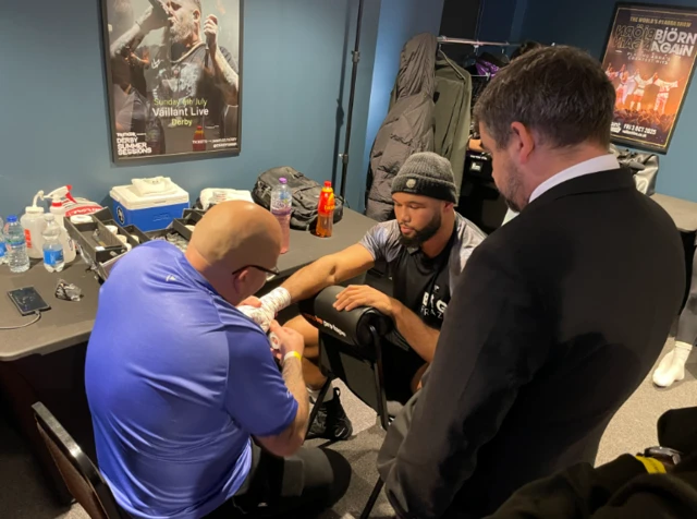 Frazer Clarke gets his hands wrapped