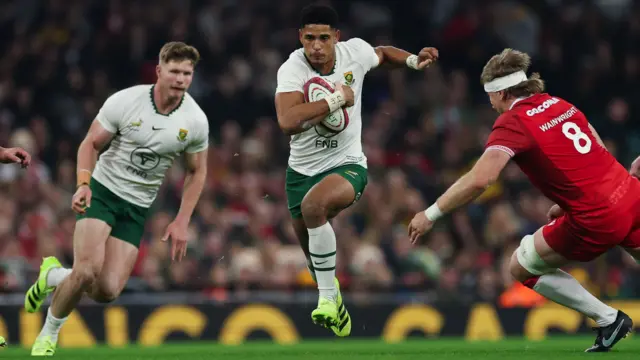 Feinberg-Mngomezule carries for South Africa