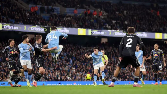 Phil Foden of Manchester City scores