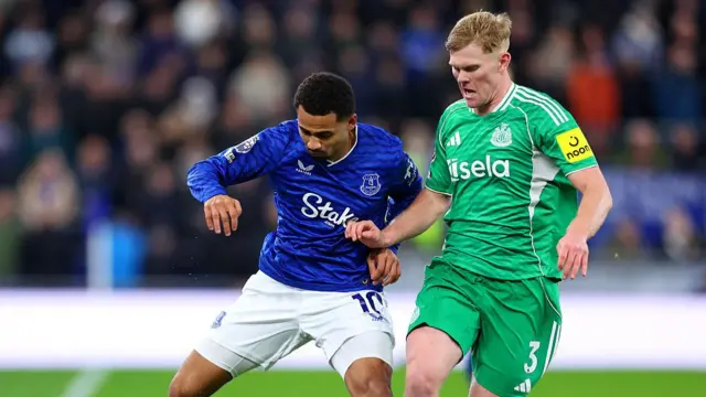 Everton v Newcastle action