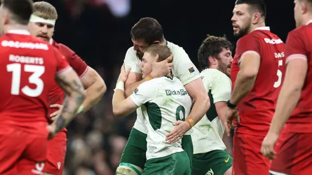 South Africa celebrate fourth try