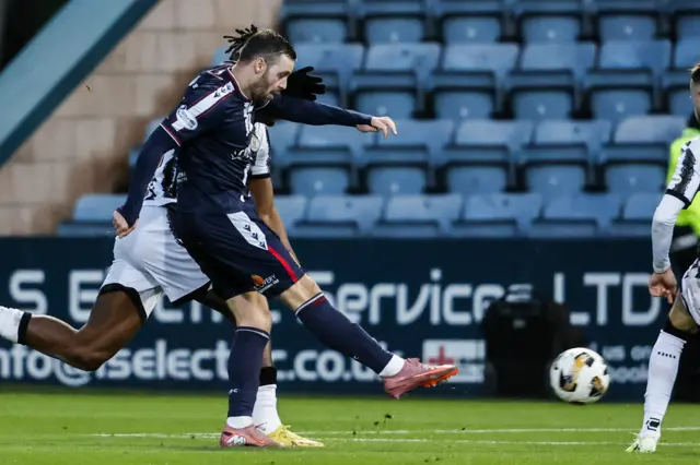 Drey Wright slams in the second for Dundee
