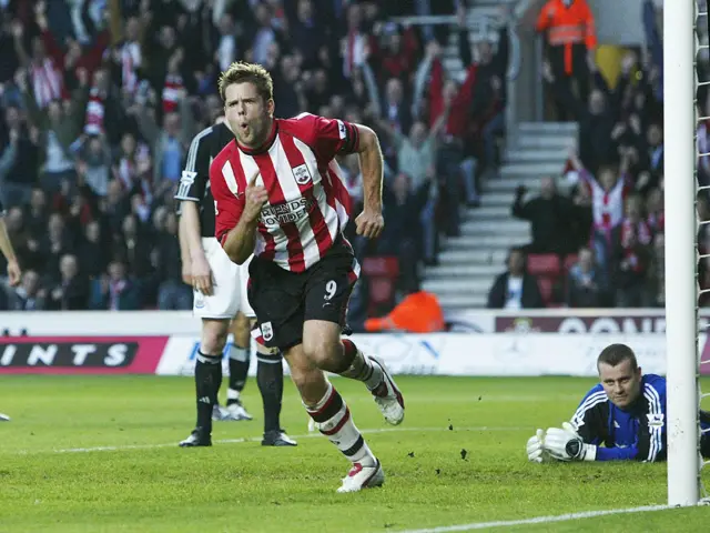 James Beattie scoring for Southampton