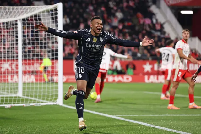 Kylian Mbappe celebrates
