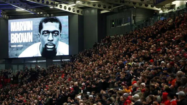 Bristol City fans pay tribute to Marvin Brown