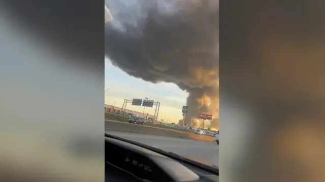 Huge plumes of smoke seen from highway after plane crash in Louisville