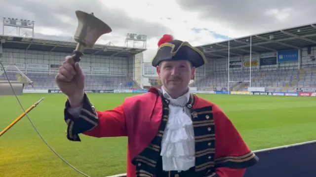 Town Crier AJ Powell declared the start of the challenge