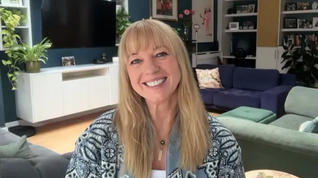 Sara Cox