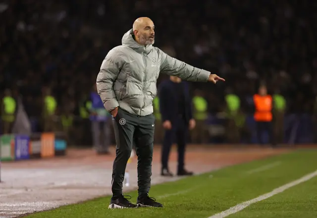 Enzo Maresca, Manager of Chelsea, gives the team instructions