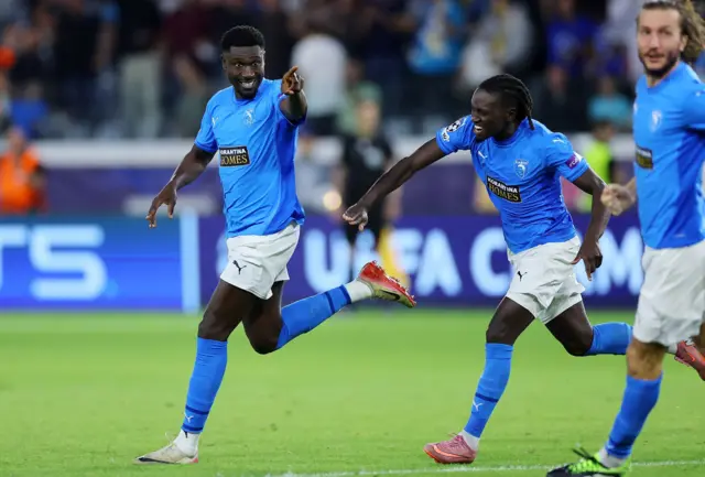 Derrick Luckasen celebrates his goal v Villarreal