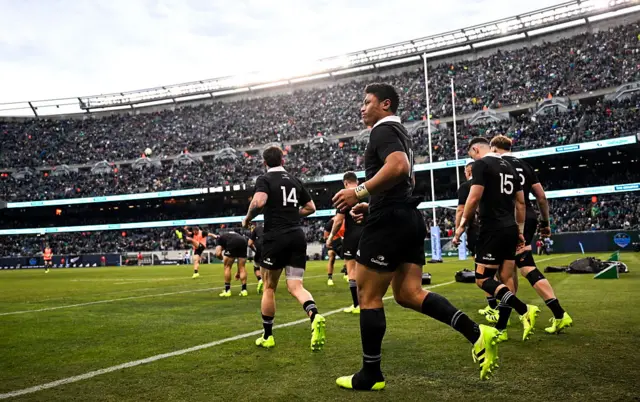 New Zealand celebrate a try