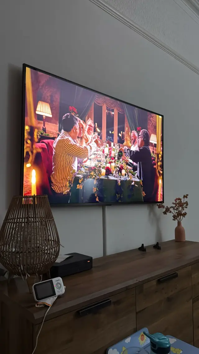 TV showing the start of Celebrity Traitors