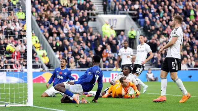 Thierno Barry scores an offside goal for Everton
