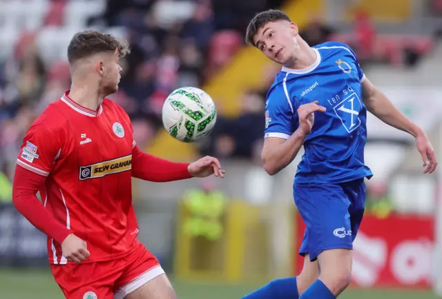 Cliftonville vs Dungannon