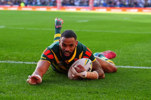 Josh Addo-Carr scores a try
