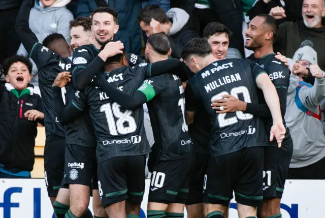 Hibs players celebrate