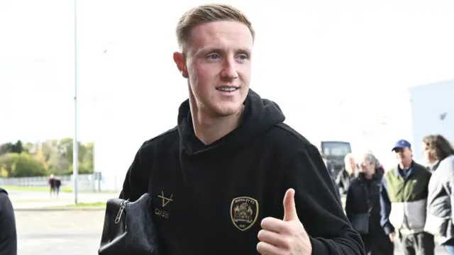 Barnsley players arrive