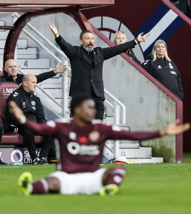 Hearts head coach Derek McInnes