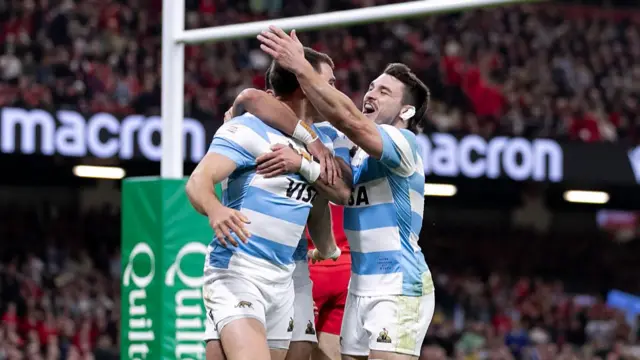 Gerónimo Prisciantelli of Argentina celebrates with his teammate Mateo Carreras