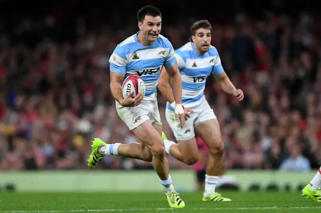 Geronimo Prisciantelli races over for Argentina against Wales