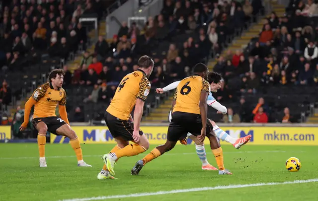Kieffer Moore misses