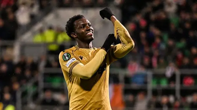 Eddie Nketiah celebrates