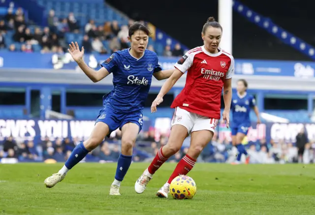 Arsenal's Caitlin Foord in action with Everton's Rion Ishikawa