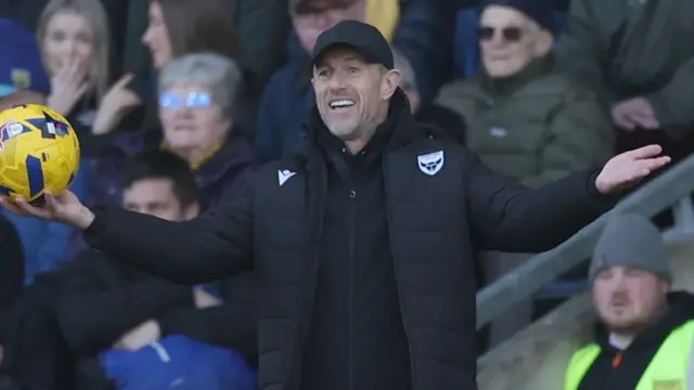 Gary Rowett on the touchline