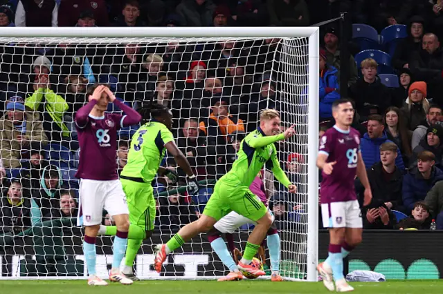 Emile Smith Rowe of Fulham celebrates