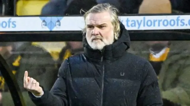 Dundee manager Steven Pressley