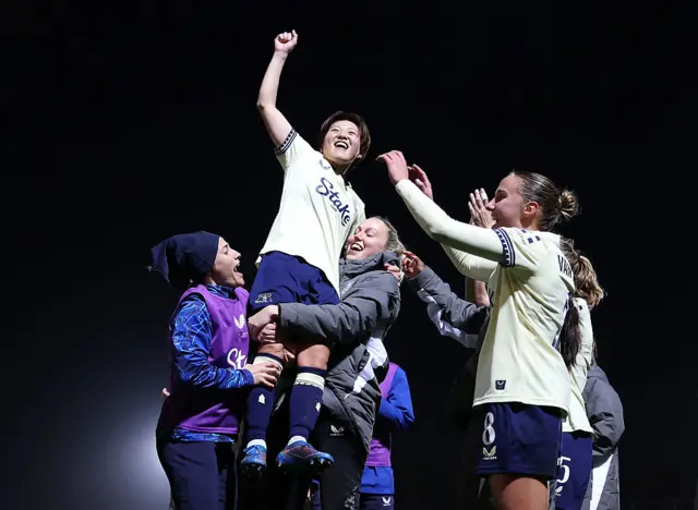 Honoka Hayashi of Everton celebrates with Everton team-mates