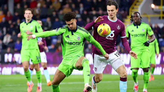 Burnley Fulham action